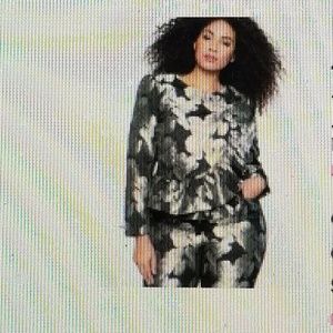 Pants suit